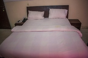 Peerage Retreat and Resort