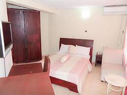 Peerage Retreat and Resort