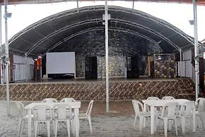 Royal Park Hotel & Suites