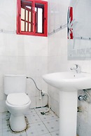 Royal Park Hotel & Suites