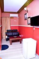 Royal Park Hotel & Suites