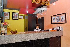 Royal Park Hotel & Suites