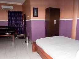 Royal Park Hotel & Suites