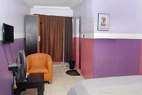 Royal Park Hotel & Suites