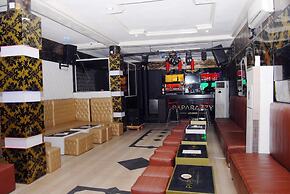 Royal Park Hotel & Suites