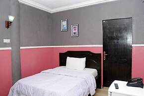 Royal Park Hotel & Suites