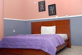 Royal Park Hotel & Suites