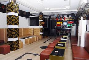 Royal Park Hotel & Suites