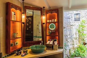 Anavana Beach Resort