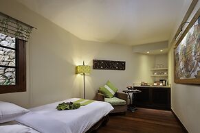 Anavana Beach Resort