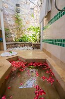 Anavana Beach Resort