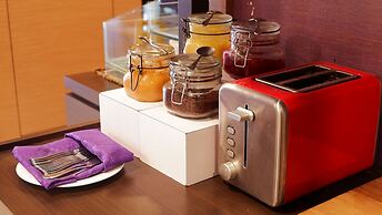 Asialink Easy by Prasanthi