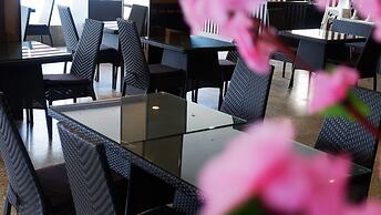 Asialink Easy by Prasanthi