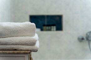 Ampelos Executive Houses