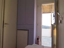 Kaminaki Amorgos Studios & Apartments