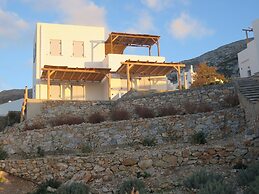 Kaminaki Amorgos Studios & Apartments