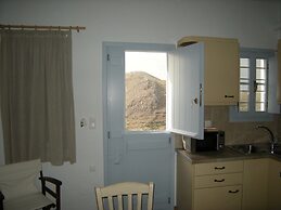 Kaminaki Amorgos Studios & Apartments