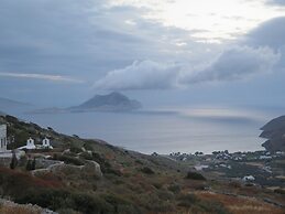 Kaminaki Amorgos Studios & Apartments