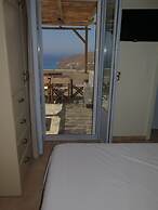 Kaminaki Amorgos Studios & Apartments