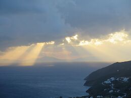 Kaminaki Amorgos Studios & Apartments