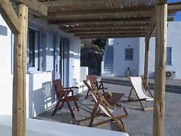 Kaminaki Amorgos Studios & Apartments