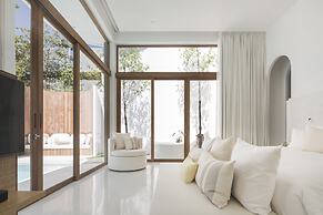 SALA Samui Chaweng Beach Resort