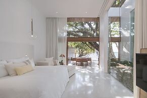 SALA Samui Chaweng Beach Resort