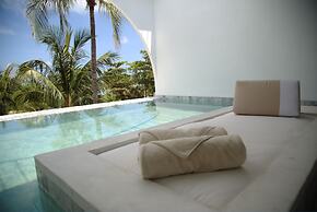 SALA Samui Chaweng Beach Resort