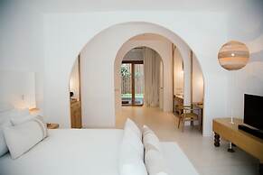 SALA Samui Chaweng Beach Resort