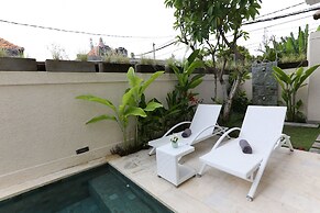 Green Studio Apartment Sanur