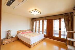 Hanok Hotel Odongjae