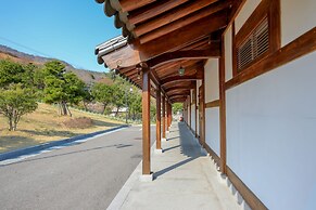 Hanok Hotel Odongjae
