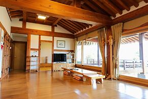 Hanok Hotel Odongjae