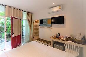 Nai Suan Bed and Breakfast