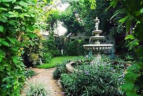 Nai Suan Bed and Breakfast