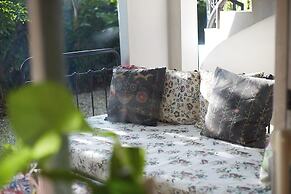 Nai Suan Bed and Breakfast