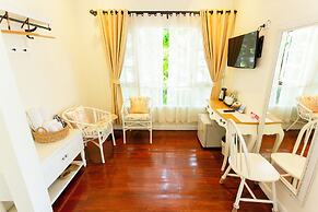 Nai Suan Bed and Breakfast
