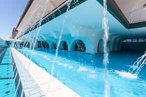 Mayflower Beach Hotel