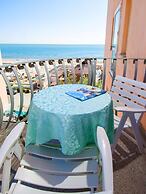 Mayflower Beach Hotel