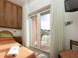 Mayflower Beach Hotel