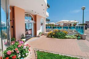 Mayflower Beach Hotel