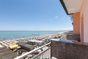 Mayflower Beach Hotel