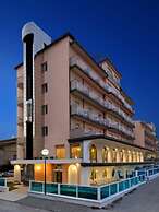 Mayflower Beach Hotel