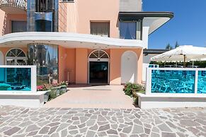 Mayflower Beach Hotel