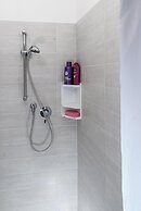 Mayflower Beach Hotel