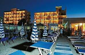 Mayflower Beach Hotel