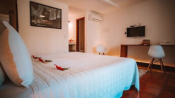 Madeiro Beach Hotel And Resort