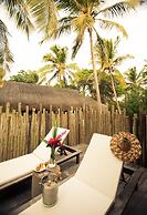 Madeiro Beach Hotel And Resort