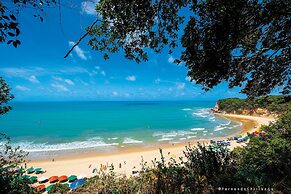 Madeiro Beach Hotel And Resort