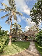 Madeiro Beach Hotel And Resort